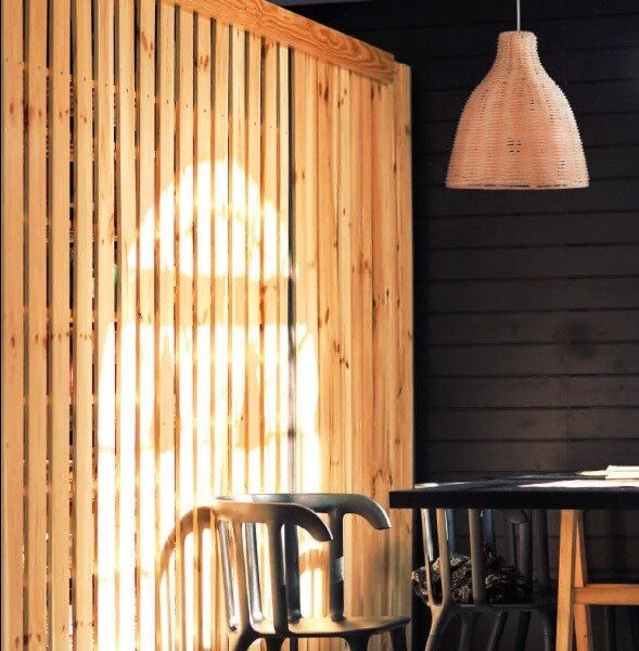 ACA Lighting Φωτιστικό Κρεμαστό Μοντέρνο Ξύλινο από Λυγαριά σε Φυσικό Χρώμα Μονόφωτο