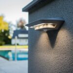 Επίτοιχο Ηλιακό Φωτιστικό LED 2.4Watt Ασημί με Αισθητήρα Κίνησης Lutec Ghost Solar