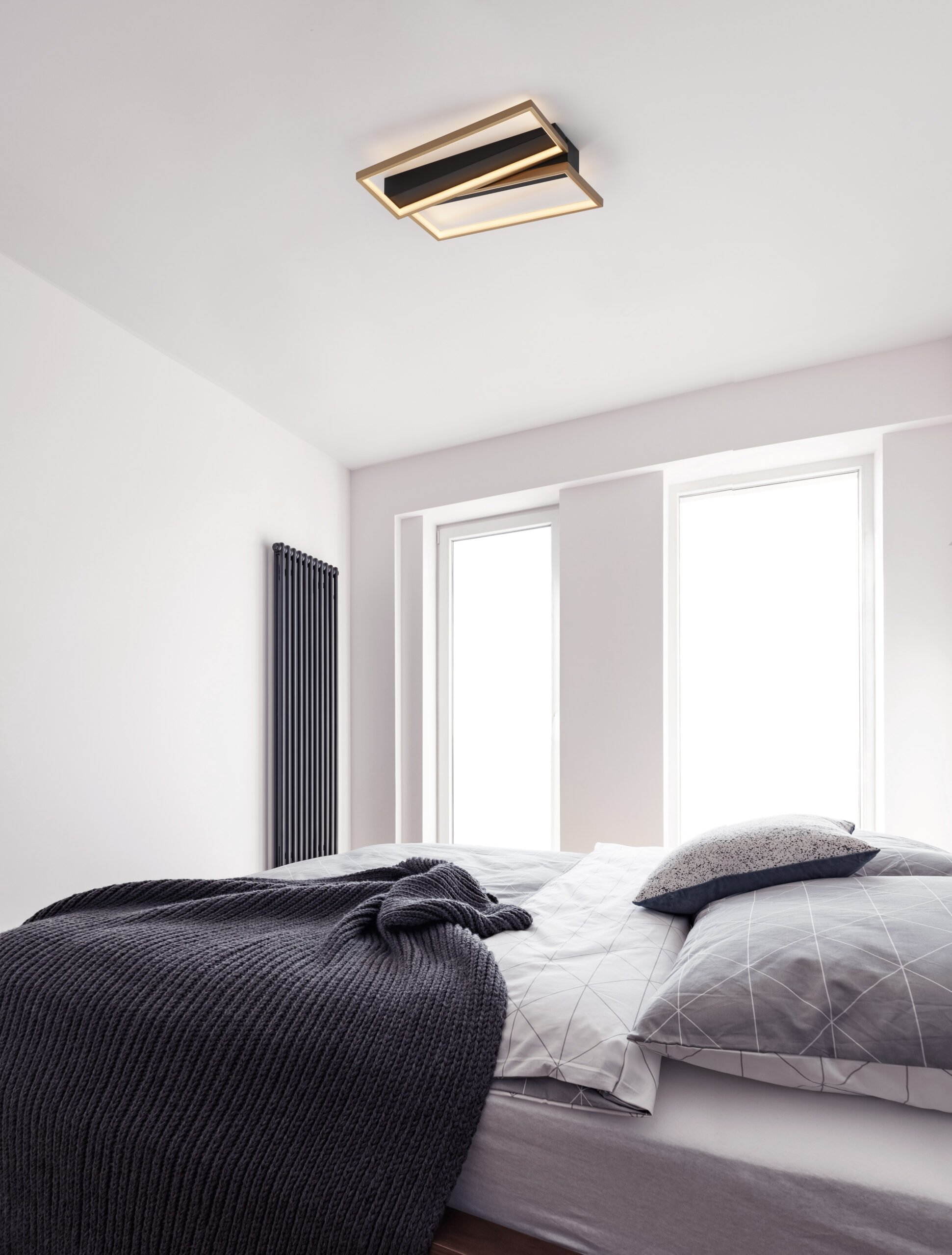 Side,Angle,Of,A,Double,Bed,With,Blanket,And,Pillows, Φωτιστικό Οροφής LED ELIZE 9248113 - Image 1